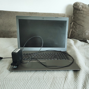 Sülearvuti Lenovo Ideapad 520+ laadija