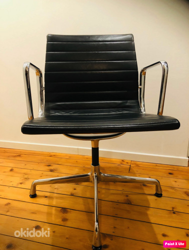 Офисное кресло VITRA (Designer Charles & Ray Eames) (фото #1)