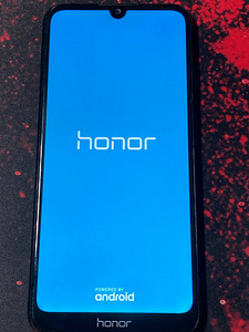 Android-смартфон Honor 8A (JAT-LX1)