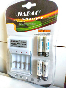 Akupatareid ja laadija JBL-212 (2 foto / 4)