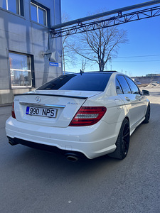 Mercedes-Benz C300 AMG 4-MATIC OM642 (2 foto / 7)
