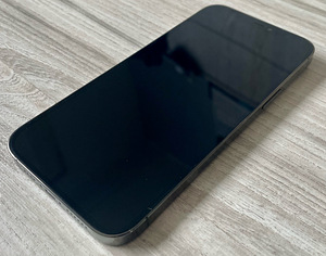 iPhone 12 Pro Max 128Gb (1 foto / 4)