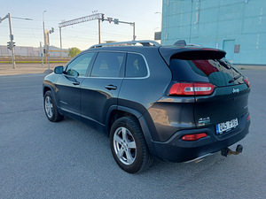 Jeep Cherokee Limited (3 foto / 14)