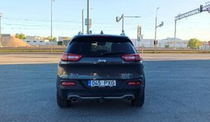 Jeep Cherokee Limited (6 foto / 10)