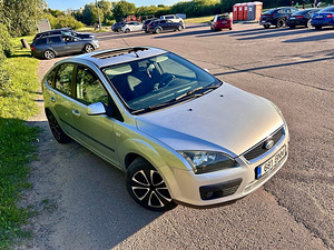 Ford Focus 2.0 (1 фото из 8)