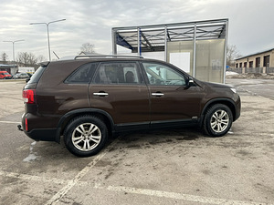 Kia sorento Müügiks (3 foto / 10)