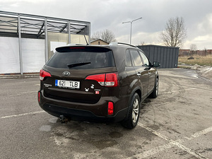 Kia sorento Müügiks (4 foto / 10)