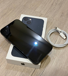iPhone 13, Midnight, 256GB (3 foto / 3)