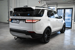 2017 Land Rover Discovery 5 HSE 2.0 177kW 142 000km (6 foto / 15)