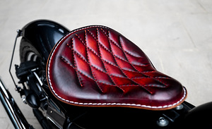 Kawasaki VN 900 Custom Bobber A2 V2 37kW (7 foto / 10)