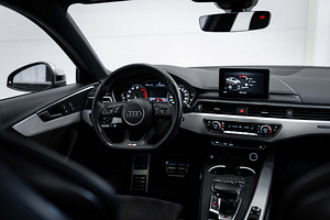 Audi S4 3.0 V6 Turbo 260kW (6 foto / 15)
