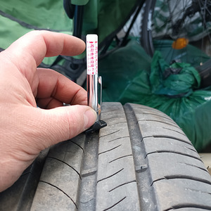 205 /60/R16 (3 foto / 4)