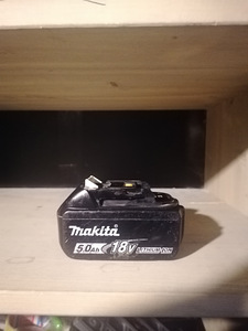 Аккумулятор Makita 18В 5.0Ач BL1850B (1 фото из 4)