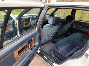 Lincoln Continental 1988a (10 foto / 12)