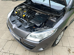 RENAULT MEGANE / ÜV 12.2024 (5 foto / 15)
