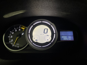 RENAULT MEGANE / ÜV 12.2024 (13 foto / 15)
