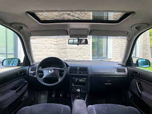 VOLKSWAGEN GOLF 4 / TÜV 09.2025 (10 foto / 15)