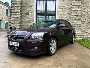 TOYOTA AVENSIS FACELIFT / ÜV 10.2025 (1 foto / 15)