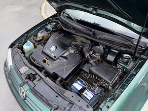 VOLKSWAGEN GOLF 4 / 1 OMANIK / ÜV 09.2025 (7 foto / 15)