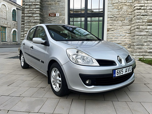 RENAULT CLIO / AVARIIVABA / ÜV 10.2025 (1 foto / 15)