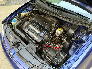 VOLKSWAGEN GOLF 4 / 1 OMANIK / AVARIIVABA / ÜV 04.25 (7 foto / 15)