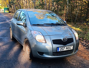 TOYOTA YARIS / ÜV 09.2025 (2 foto / 13)