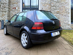 VOLKSWAGEN GOLF 4 / LPG / AVARIIVABA / ÜV 10.2025 (3 foto / 15)