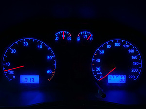 VOLKSWAGEN POLO / ÜV 07.2026 (15 foto / 15)