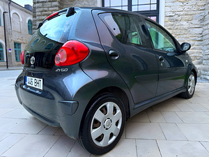 TOYOTA AYGO / A/C / AVARIIVABA / 1 OMANIK / ÜV 08.2026 (3 foto / 15)