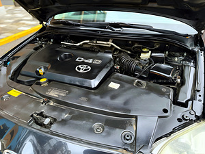 TOYOTA AVENSIS / FACELIFT / ÜV 05.2026 (6 foto / 15)