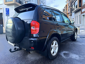 TOYOTA RAV 4 / РЕГ. СБОР ОПЛАЧЕН / АВТОМАТ / AC / ТО 08.2026 (3 фото из 15)
