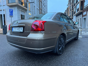 TOYOTA AVENSIS / AUTOMAAT / ÜV 10.2026 (3 foto / 15)