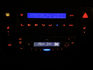 VOLKSWAGEN PASSAT B5.5 / VELUUR / REG MAKSTUD / ÜV 02.2027 (11 foto / 15)