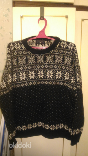 Мужской свитер со снежинками (фото #2)