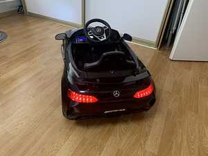 Mercedes elektriauto (6 foto / 7)