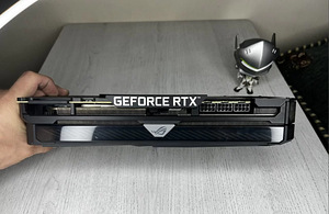 Asus Rog Strix 3090 (2 фото из 4)