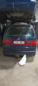 VOLKSWAGEN SHARAN 1.8 Turbo 110kw automat 2002год (10 фото из 10)