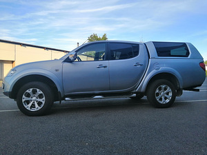 Mitsubishi L200 2.5d 131kw Automat 12a 184ooo km Maastur (5 foto / 5)