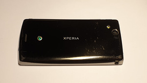 Sony Ericsson Xperia Arc S Xperia LT18i (3 foto / 3)
