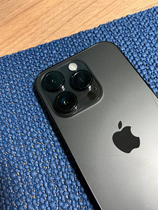 iPhone 14 Pro 256GB Space Black (1 foto / 4)
