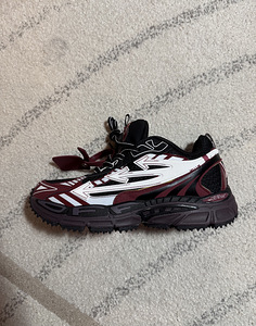 Мужские кроссовки Off-White Be Right Back (3 фото из 3)