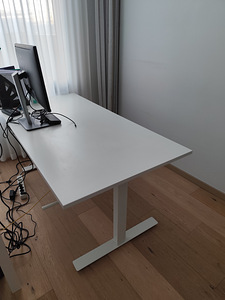 IkEA laua istumis-/seismislaud / Reguleeritava kõrgusega lau (3 foto / 4)