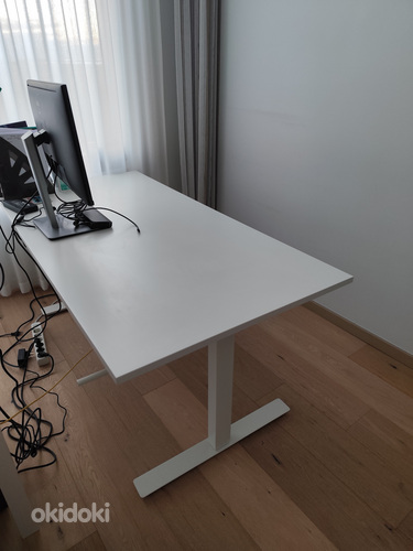 IKEA desk sit/stand / Стол с регулируемой высотой (фото #3)