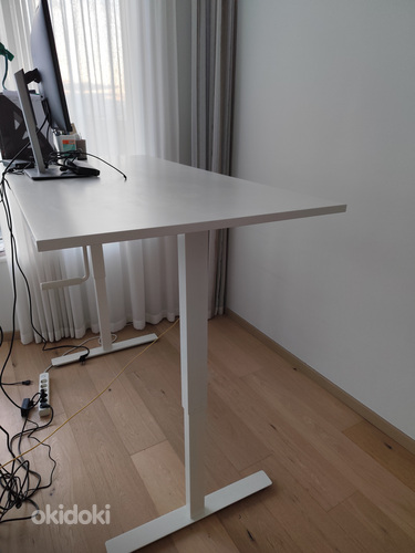 IKEA desk sit/stand / Стол с регулируемой высотой (фото #4)
