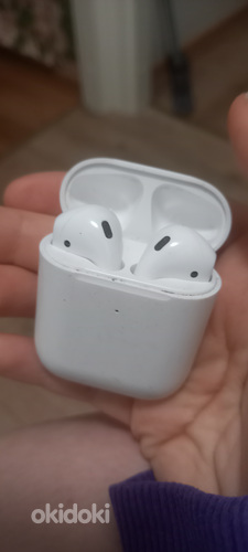 Apple AirPods 2 (фото #8)