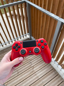 Müüa PS4 Slim 1 TB + 2 joysticki (5 foto / 7)