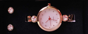 Позолоченные женские часы и серьги(набор)