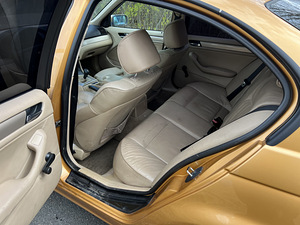 BMW 318i (13 foto / 13)