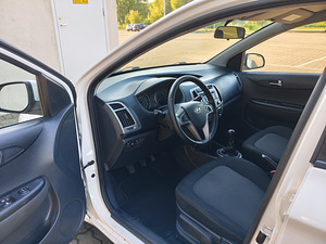 Hyundai I20 2012 (13 foto / 13)