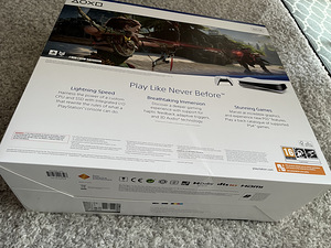 PlayStation 5 1TB Blu-Ray (4 foto / 6)